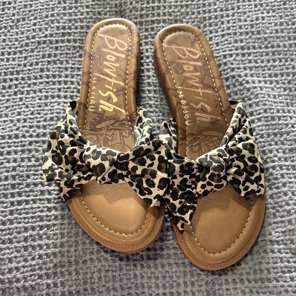 Blowfish Women's Tan and Leopard Sandals